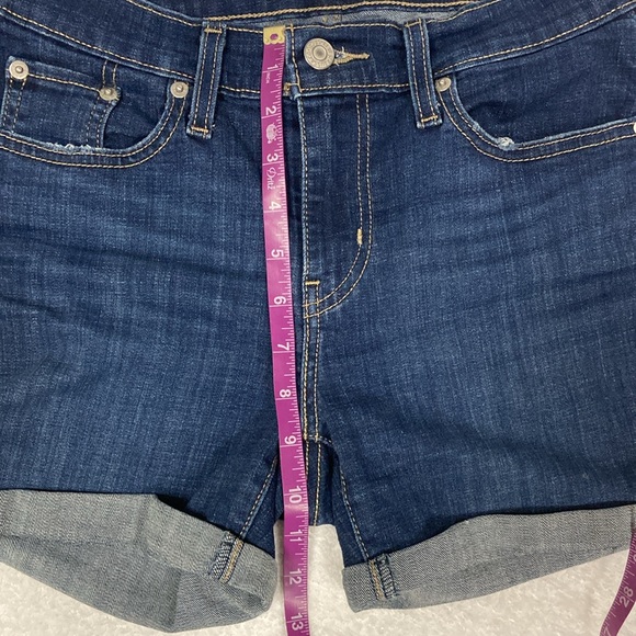 Levi’s mid length dark wash denim stretch roll cuff shorts size 26 - Picture 5 of 7
